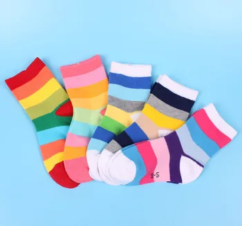 5 Pares / Lot Chico de Niñas Calcetines del color del arco iris de fútbol calcetines de los niños de Algodón a Rayas bebé caliente del invierno calcetines de los niños calcetines 2-12y