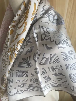 2020 de la nueva llegada de la moda elegante patrón clásico de la bufanda de seda de 90*90 cm cuadrado chal de sarga de abrigo para las mujeres el envío libre