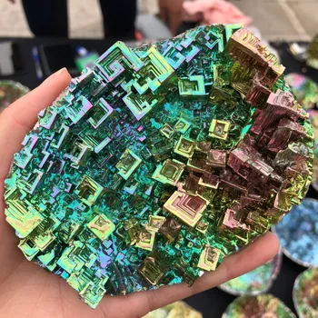 Ultra-raros cristales de bismuto, que se utiliza como objetos de colección y adornos