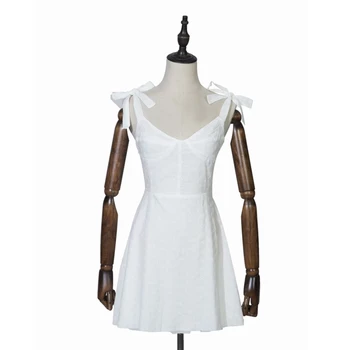 2020 Verano vestido de las mujeres sin mangas hueco de encaje blanco mini vestido bordado casual femenino lindo vestido coreano vestido de vestidos
