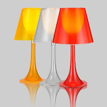 Moderno Acrílico Sombra del diseñador Philippe Starck Señorita K Lámpara de Mesa Italia Diseño de la lámpara de la Mesa