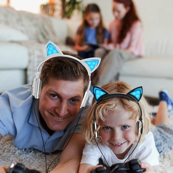 Lindo Gato Oído Gaming headset Auriculares Estéreo Parpadeo Brillante Auriculares Gaming Headset Auricular de la Luz del LED para los Niños regalos