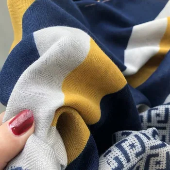 2020 marca de lujo de seda de la bufanda de las mujeres del verano de la versión en coreano de color amarillo y azul letterstitching unas vacaciones de sol a prueba de chal