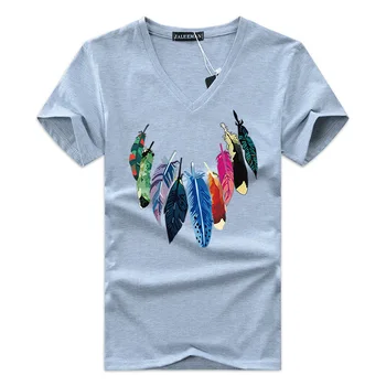 2018 Moda Marca Tendencia Slim Fit de Manga Corta Camiseta de los Hombres Impreso plumas de Cuello en v de los Hombres T-Shirt de Algodón Camisetas Plus Tamaño 5XL