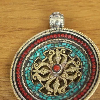 PN052 Tibetana Joyería de la Cruz Dorje Amuleto de la Vendimia de Nepal, Cobre, Coral, Piedra Verde de 48 mm Redondo Colgante, Collar