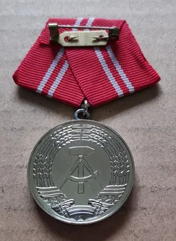 DDR Leal Servicio Medalla de Diámetro: 32mm