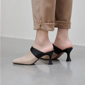 FEDONAS Concisa de la Marca de Cuero Genuino de las Mujeres Mulas de pies Cuadrados Finos Tacones Sandalias Para Niñas de Verano Casual de Mujer Zapatos de Mujer Tacón