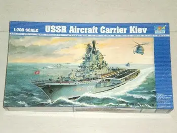 El trompetista 1/700 05704 URSS Kiev portaaviones